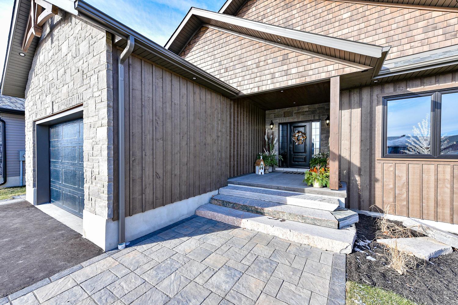 Exterior - Traditional Family Home Project In Renfrew by Kelly Homes Inc.